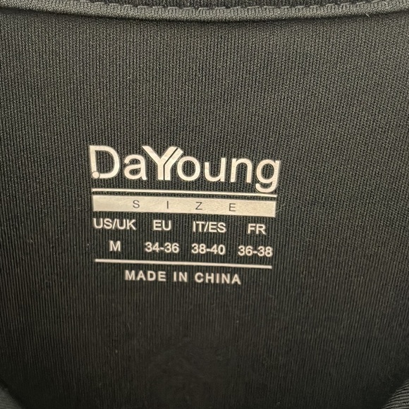 ❤️ 🆕 DAYOUNG Longsleeve Top Size M - Picture 4 of 5